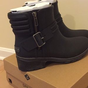 Sperry rain boots